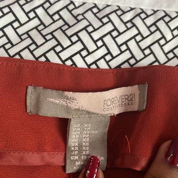 a line midi skirt - Picture 3 of 6